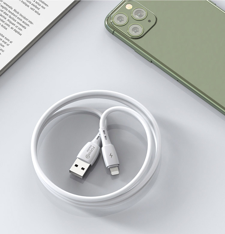 Кабель USB 2.0 Am - Lightning 1.0m (FCA02-02, 3A, быстрая зарядка, white) FUMIKO