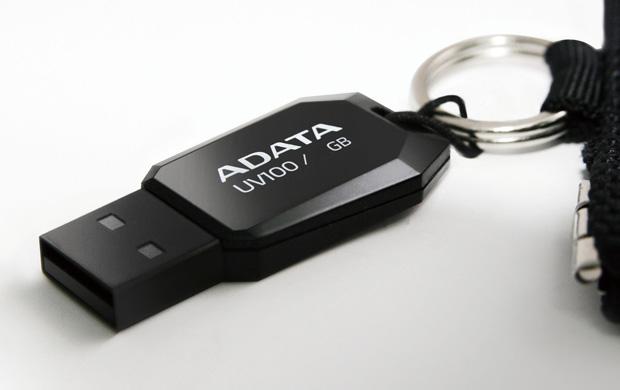 Флеш накопитель USB 2.0 32Gb ADATA UV100 (AUV100-32G-RBK, black)