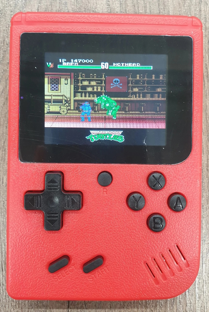 Портативная игровая приставка Plus с эмуляцией NES (Dendy) (цветной дисплей, 400 игр, возможность подключения к ТВ по кабелю RCA, аккумулятор, red)