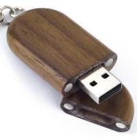 Флеш накопитель - Брелок USB 2.0 32Gb (walnut wood)