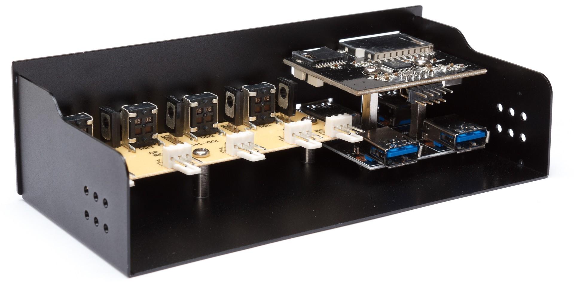 Контроллер вентилятора DEEPCOOL ROCK MASTER V3.0 (для 4 вентиляторов, 2*USB3.0, картридер, black) RTL