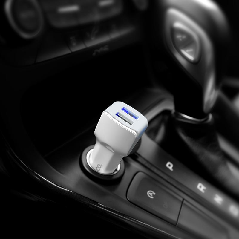 Зарядное устройство от прикуривателя hoco Z23 Grand style (12/24V - USB, 2*USB, 2.4А max, 12W, кабель Lightning 1m, быстрая зарядка, white)