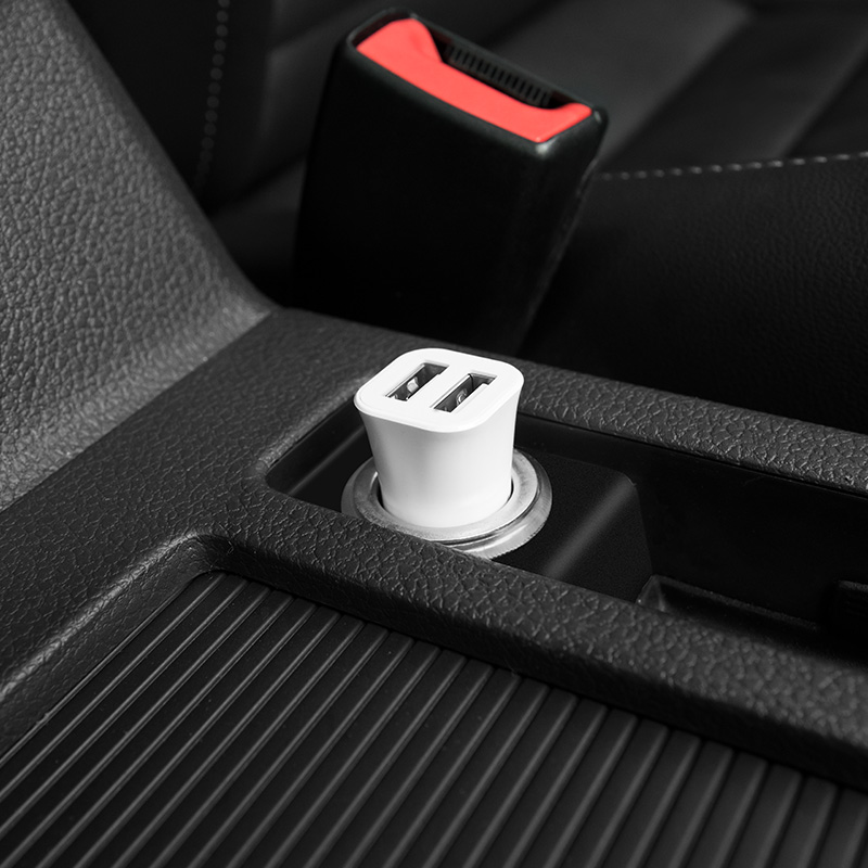 Зарядное устройство от прикуривателя hoco Z12 Elite (12/24V - USB, 2*USB, 2.4А, кабель Lightning 1m, white)