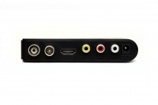 Тюнер для цифрового ТВ внешний / Медиа-проигрыватель Tesler DSR-330 (1080p, DVB-T/T2, HDMI, USB, Time Shift, black)