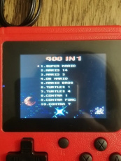 Портативная игровая приставка Plus с эмуляцией NES (Dendy) (цветной дисплей, 400 игр, возможность подключения к ТВ по кабелю RCA, аккумулятор, red)
