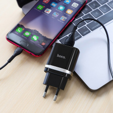 Адаптер питания hoco C12Q Smart (220V - USB, 3А, 18W, быстрая зарядка, QC3.0, black)