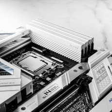 Память DDR4 16Gb PC28800, 3600MHz, ADATA Spectrix D45 (AX4U36008G18I-DCWHD45, 2x8Gb, 1.35V, white)